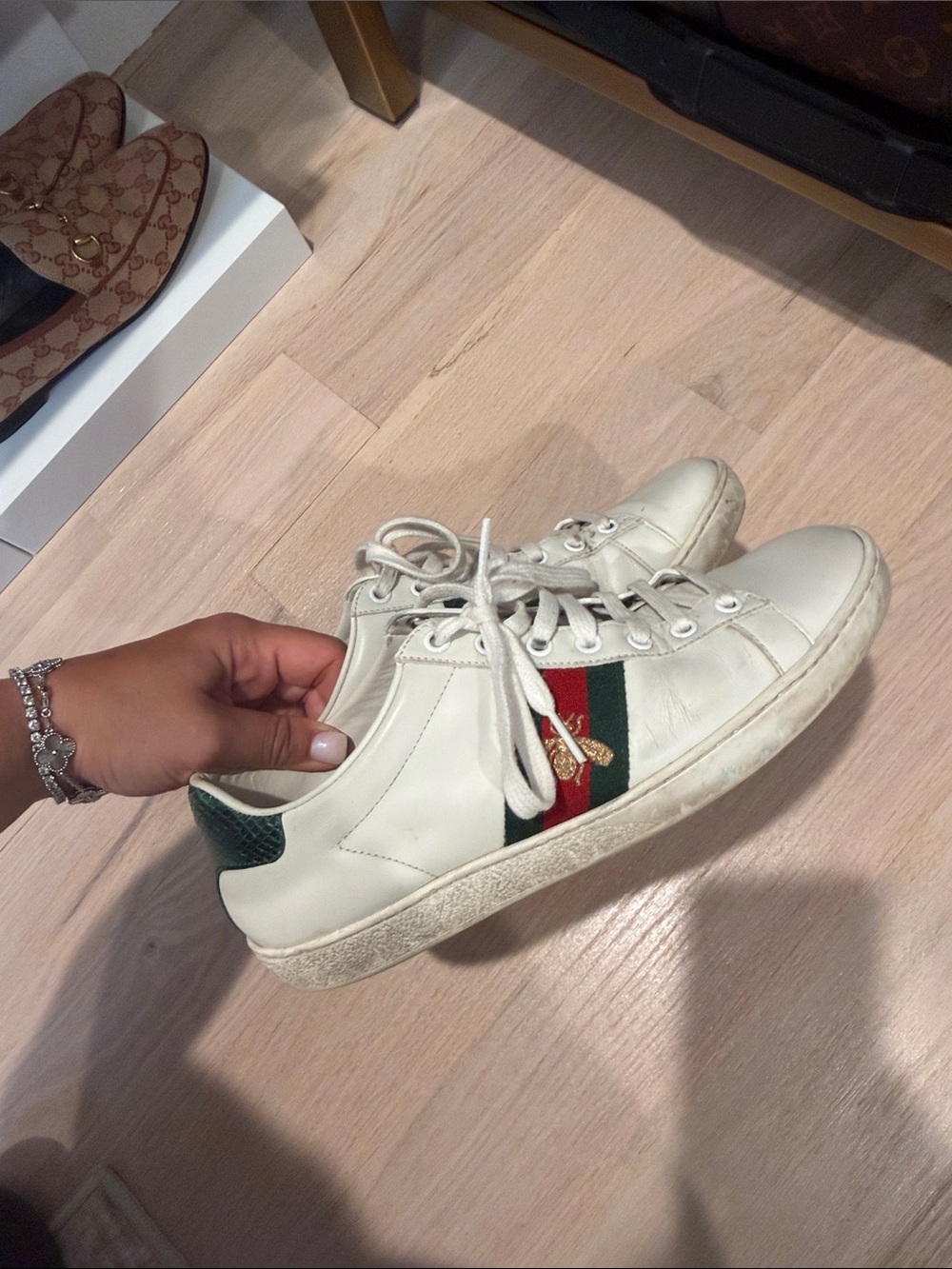 Gucci ace bee sneakers size 38.5